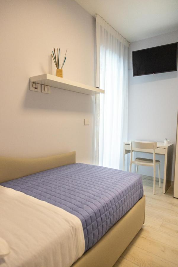 Novatek Apartment 201 Exclusive Пескара Экстерьер фото